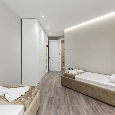 Apartment Hill Side 3 By Ps *