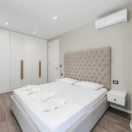 Hill Side 3 By Ps Apartmán