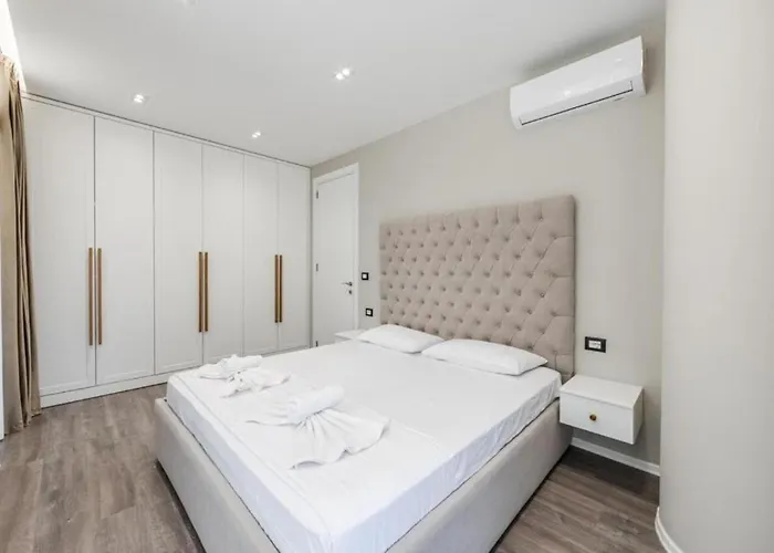 Hill Side 3 By Ps Apartmán